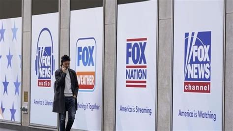 Fox News shouldn’t air in Canada despite Tucker Carlson ouster, LGBTQ group argues